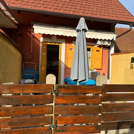 Počitniška hiša Mirni Koticek *